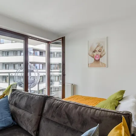 Stylish Near Arkadia
